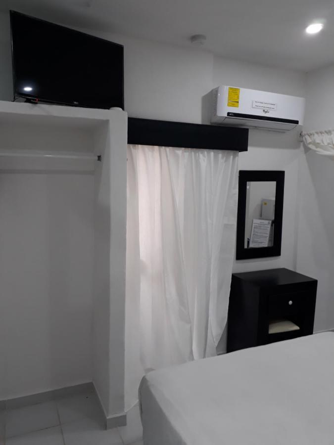 Hotel & Suites Vayor San Patricio - Melaque Zimmer foto